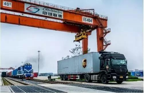 超級工廠時代的智慧引擎 UPS如何以多式聯(lián)運引領智能物流新紀元