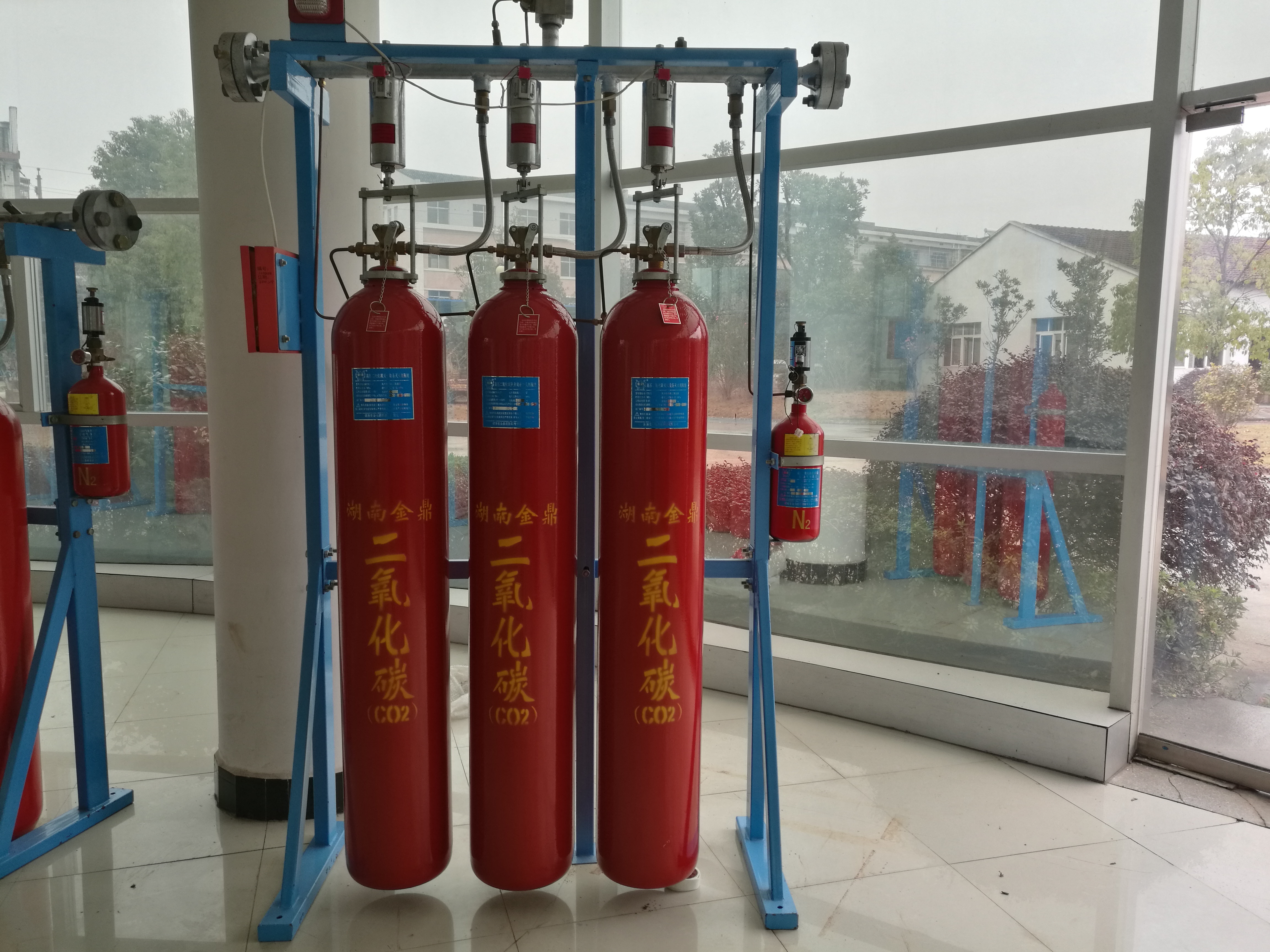 高壓<i style='color:red'>二氧化碳</i>滅火設(shè)備在設(shè)計、施工和維護(hù)中需注意的問題