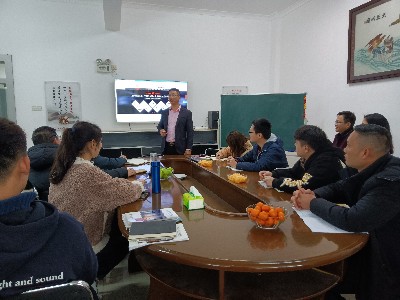 專家引領(lǐng)，揚(yáng)帆起航—熱烈歡迎周述川老師蒞臨湖南金鼎消防講課